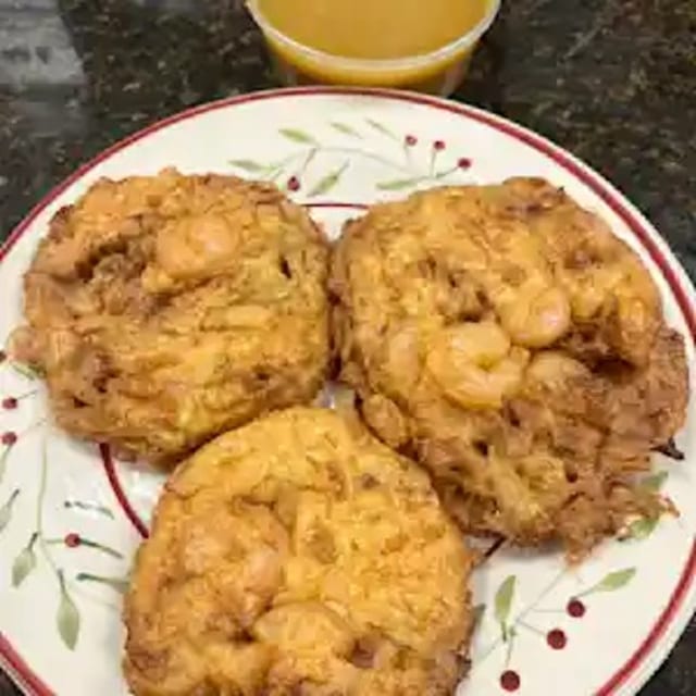 Shrimp Egg Foo Young 虾蓉蛋.