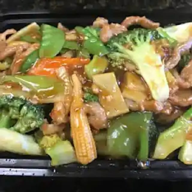 Sha Cha Pork 沙茶肉丝.