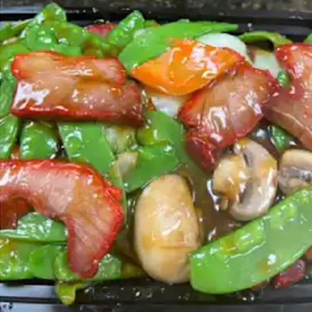 Roast Pork with Snow Peas 雪豆叉烧.