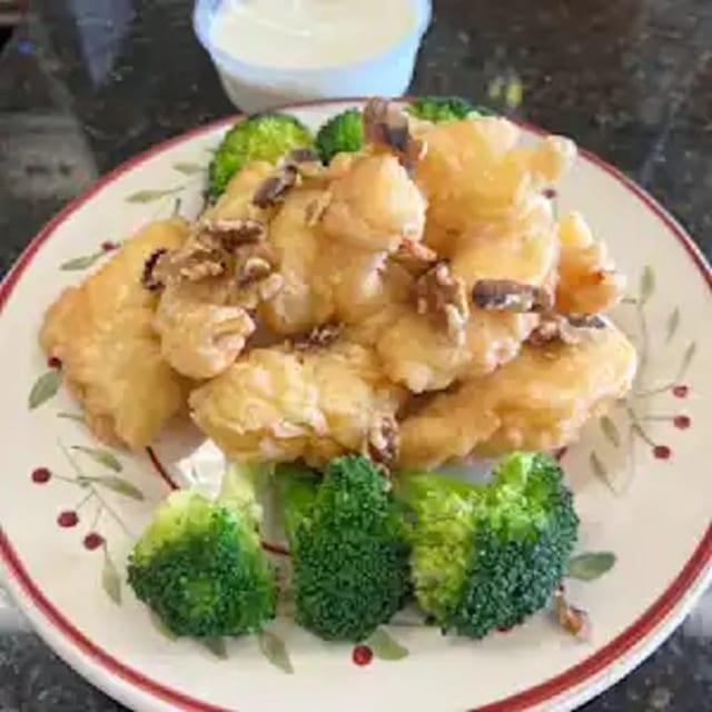 Crispy Shrimp with Walnut 核桃虾.