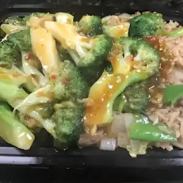 Broccoli with Garlic Sauce Combo鱼香芥兰.