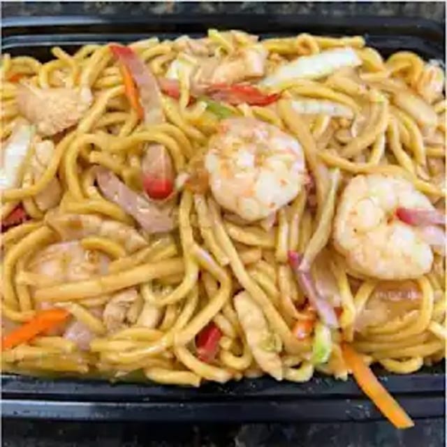House Special Lo Mein 本楼捞面.