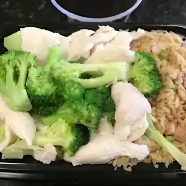 Steam Chicken with Broccoli Combo水煮芥兰鸡.