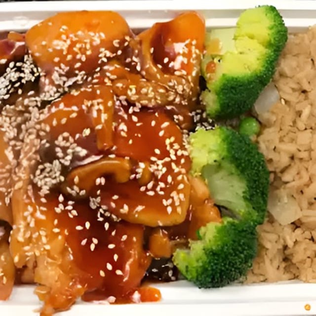 White Meat Sesame Chicken Combo白鸡芝麻鸡.