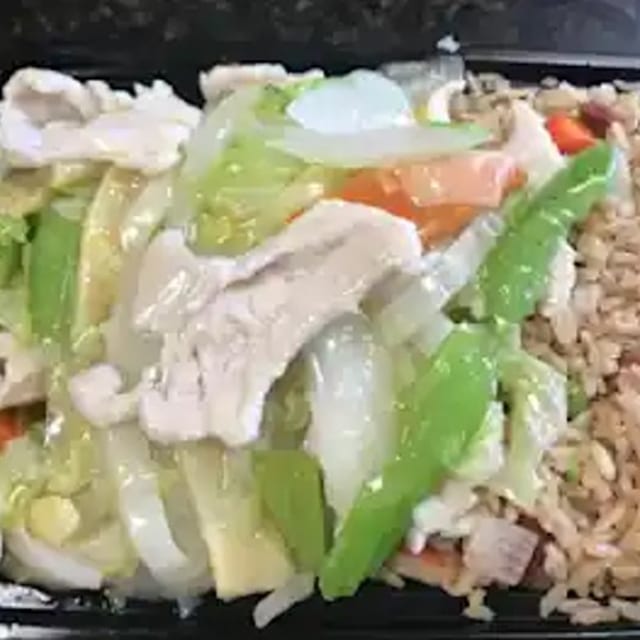 Chicken Chow Mein 鸡炒面.