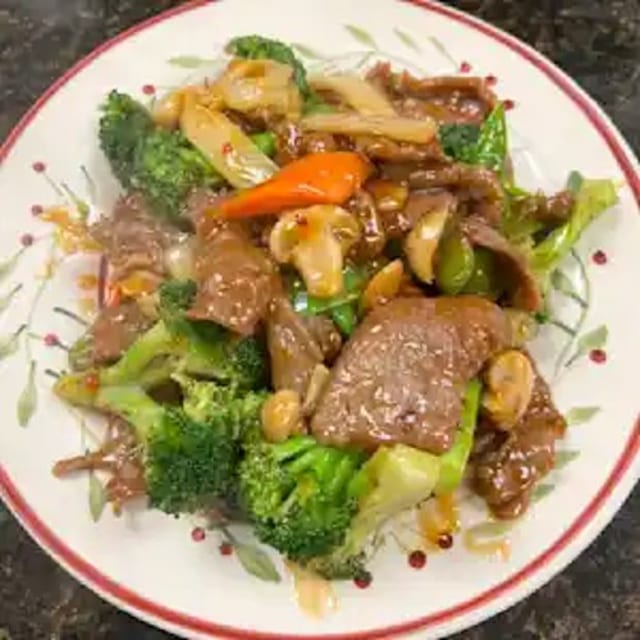 Slice Beef with Garlic Sauce 鱼香牛.