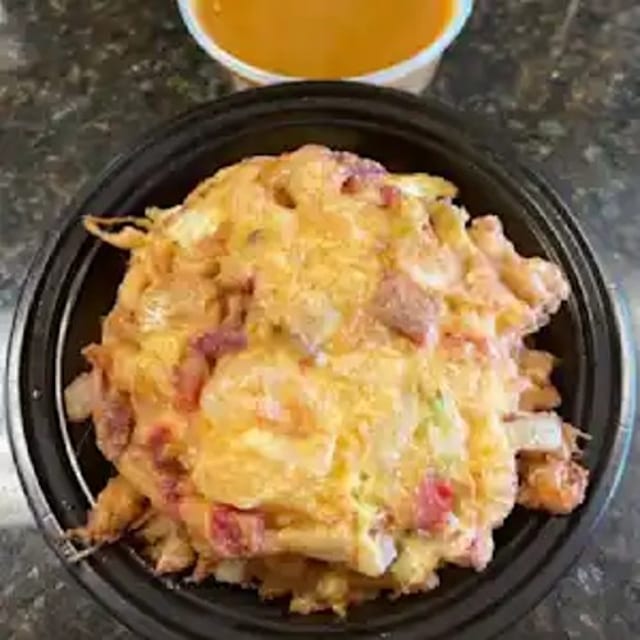 House Special Egg Foo Young 本楼蓉蛋.