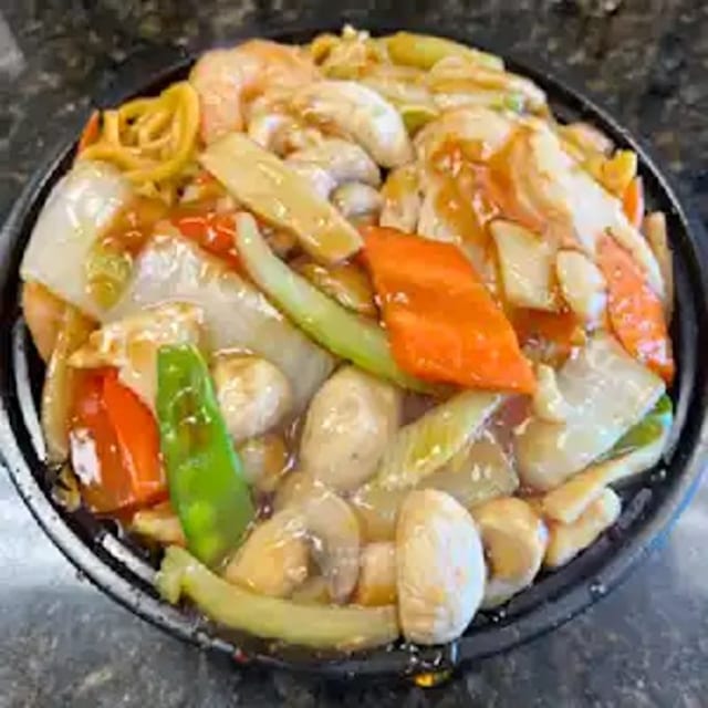 Chicken W. Mushrooms L磨菇鸡.