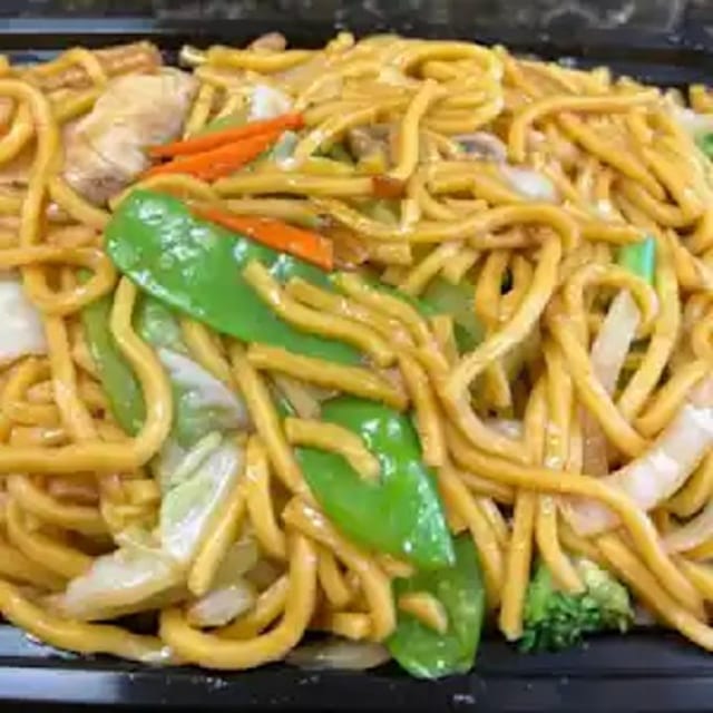 Vegetable Lo Mein 菜捞面.