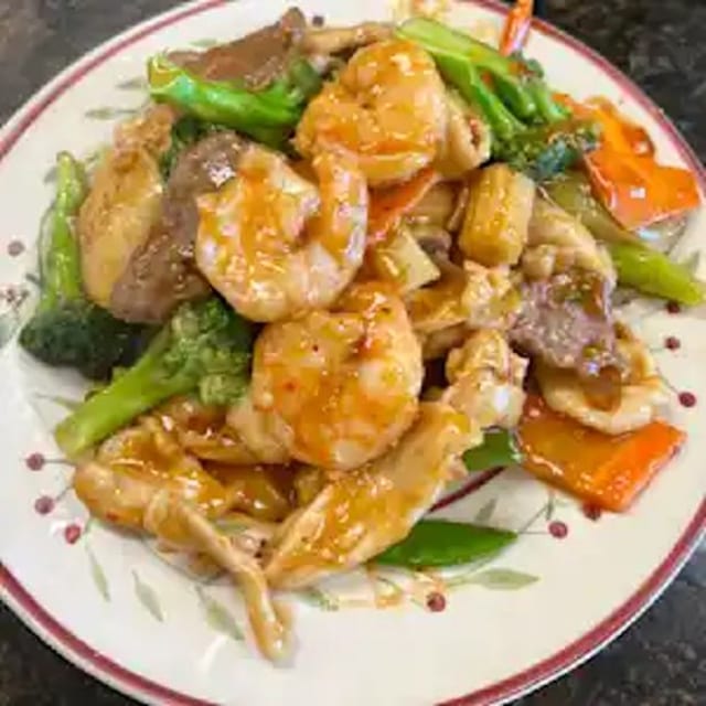Triple Delight with Garlic Sauce 鱼香三样.