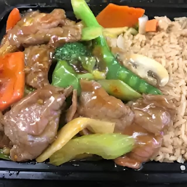 Beef with Garlic Sauce Combo 鱼香牛.